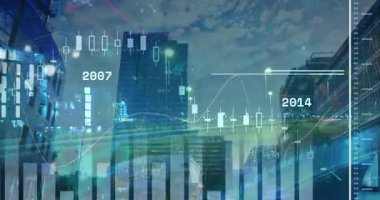 Şehir manzarası üzerinde veri işleme animasyonu. küresel iş ve dijital arayüz kavramı dijital olarak oluşturulmuş video.