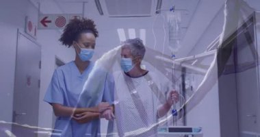 Hasta destekleyen hemşire hastane koridorunda serumla yürümeye başlıyor ve DNA sarmalını canlandırıyor. Bakıcı, iyileştirme, rehabilitasyon, sağlık, sağlık, sağlık, sağlık, destek