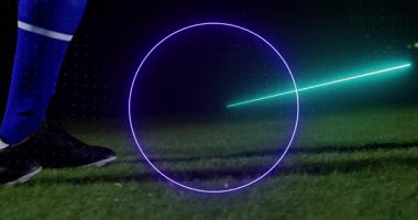 Mor arkaplan üzerinde ışık izleri olan küre animasyonu. Küresel ağ ve teknoloji kavramı.