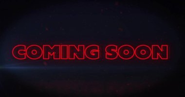 Parlayan kırmızı neon ışığı yakında dolum merkezine gelecek, halo, toz zerreleri, lens parlamaları, tahıl parçacıkları yayacak. Sinema, poster, teaser, tipografi, başlık, parıltı, çizgi