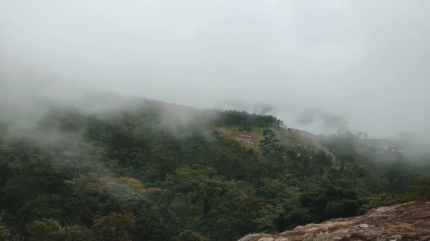 Tempo Cinematográfico Voltas Névoa Movimento Green Hills Munnar Kerala Índia — Vídeo de Stock