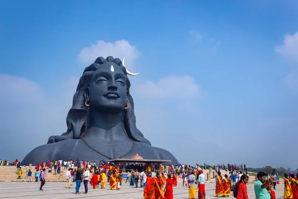 Coimbatório Índia Dezembro 2020 Estátua Adiyogi Shiva Pessoas Estão Visitando — Fotografia de Stock