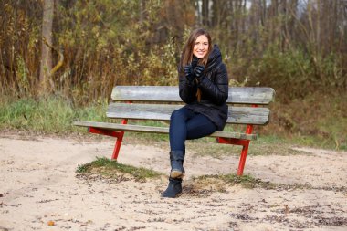 Kadın duygu soğuk plaj tezgah