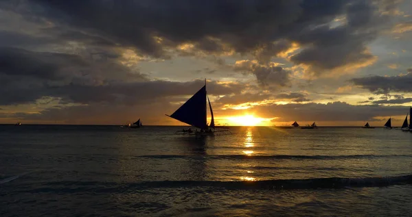 Paisaje Atardecer Velero Costa Isla Boracay Filipinas — Foto de Stock