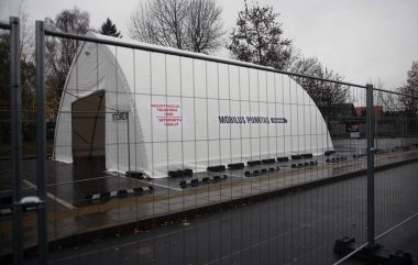Mobil covid kontrol noktası, test alanı. Litvanya Kedainiai