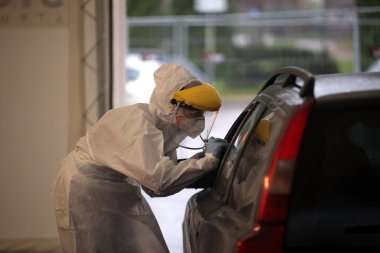 Mobil covid kontrol noktası, test alanı. Litvanya Kedainiai