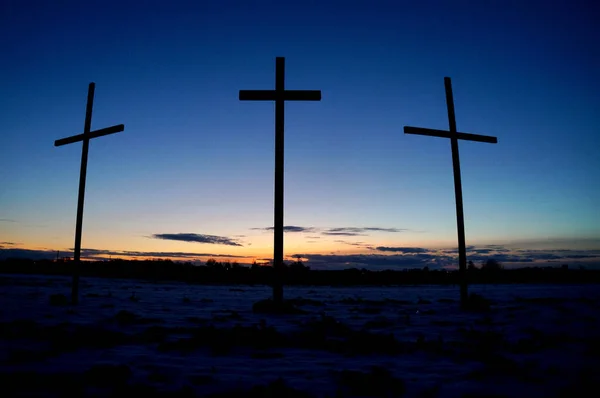 Siluet Salib Pada Latar Belakang Matahari Terbenam — Stok Foto