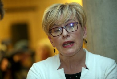 Ingrida, gizli mi? Litvanyalı bir politikacı ve ekonomist, 25 Kasım 2020 tarihinde Litvanya Başbakanı oldu. # Kimliği belirsiz # Antakalnis seçim bölgesinde Seimas üyesi olarak görev yapmıştır. Cumhurbaşkanlığı seçimleri