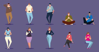 Elinde akıllı telefonlar, insanlar ve aletler olan bir grup insan.