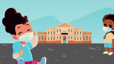 Irklar arası öğrenci çifti okul maskesi takıyor.