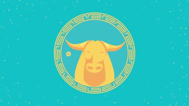 Glad kinesisk nyårsfest med gyllene oxe — Stockvideo