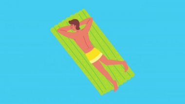 Yeşil hasırda süzülen bir adam.