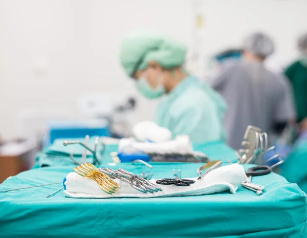 Instrumentos médicos para cirugía — Foto de Stock