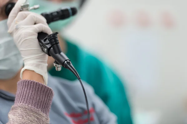 Bronkoskop konumunu denetlemek için kullanın