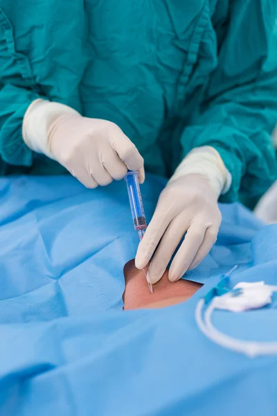 Punção médica veia carótida interna — Fotografia de Stock