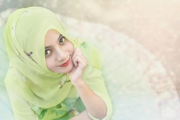 Young Islam Woman — Stock Photo, Image