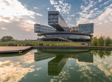 Moskova okul yönetimi Skolkovo.