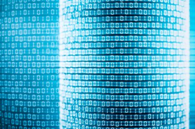 Teknoloji soyut dijital bilgi arkaplanı. Binair kodu fütüristik yüksek teknoloji konsepti.