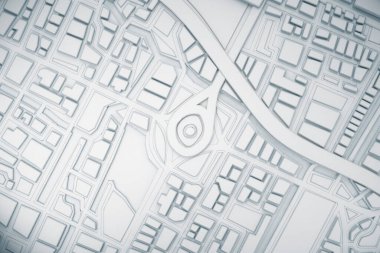 Beyaz ve 3D şehir haritası. Navigator pimi var. Navigasyon, konum rotası, seyahat ve turizm planlama konsepti. 3B illüstrasyon.