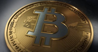 Kripto para birimi, bitcoin, BTC, madencilik, engelleme teknolojisi. Macro shot altın sikke. 3B illüstrasyon.