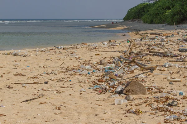 Playa sucia en la isla de Little Andaman en el Océano Índico — Foto de Stock