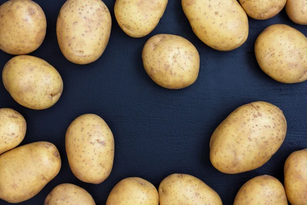 Batatas lavadas não descascadas — Fotografia de Stock