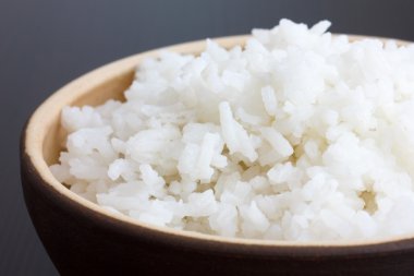 Beyaz uzun taneli pirinç