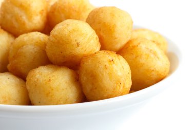 Küçük altın kızarmış patates topları.