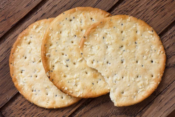 Round large cheese crackers. — Stock Photo, Image