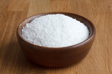 Kuşbaşı ve rendelenmiş hindistan cevizi.