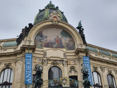 Prag, Çek Cumhuriyeti 1 Mart 2026: Prag Şehir Merkezi Belediye Binası, Avrupa Tarihi Mimari ve Kültürel Tarihi Simge. Sadece Düzenleyici Kullan