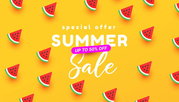 Летняя распродажа с нарезанными арбузными элементами баннер на красочном желтом фоне для продвижения магазина маркетинга.