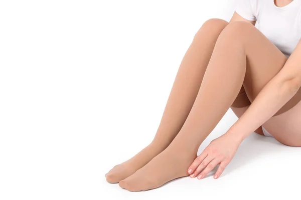 Sıkıştırma çoraphanesi. Varisli damarlar ve venouse terapisi için tıbbi sıkıştırma çorapları ve taytlar. Kadın ve erkek çorapları. Klinik sıkıştırma örgüleri. Hamile kadınlar için konfor külotlu çorabı.