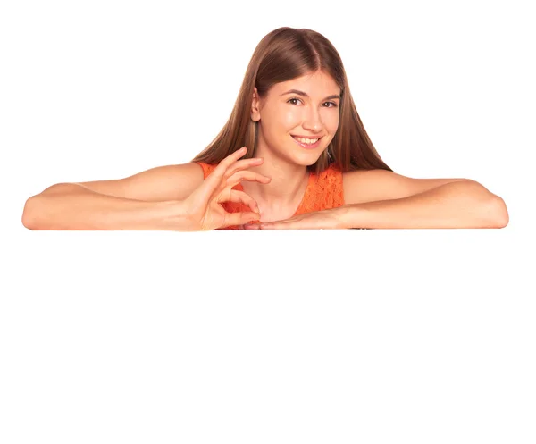 Pano arkasındaki turuncu elbiseli kız — Stok fotoğraf