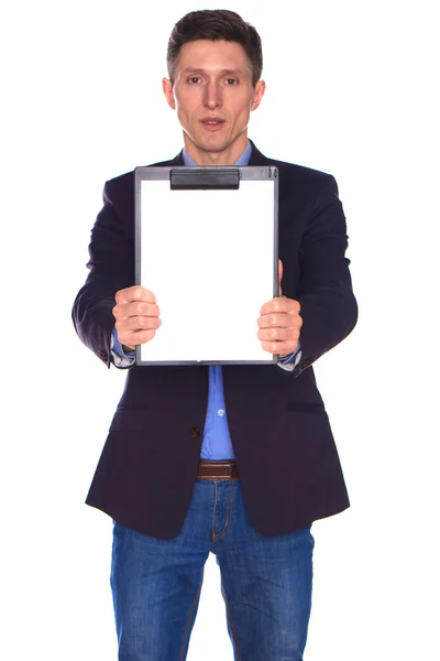Podnikatel drží prázdnou bílou tabuli — Stock fotografie