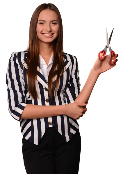 Ufficio ragazza mostrando forbici isolato su uno sfondo bianco — Foto Stock