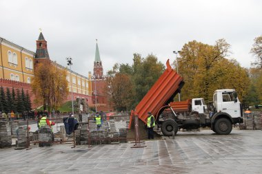 alexander bahçedeki inşaatı işi