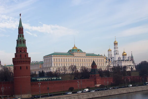 Kremlin sayısı Moskova Nehri