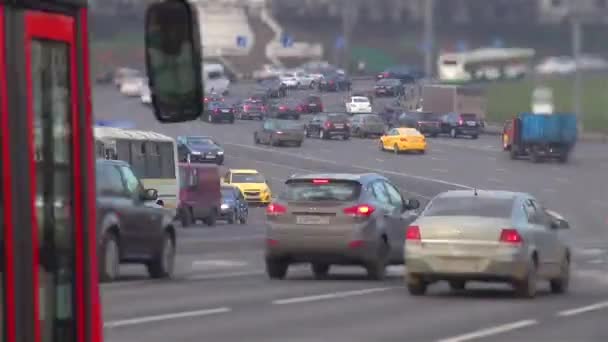 El tráfico ocupado en la carretera timelaps titl shift — Vídeo de stock
