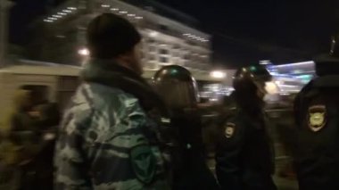 Polis tutuklandı protestocular Alexei Navalny desteklemek üzere kare Manezhnaya tarihinde yayımlanan
