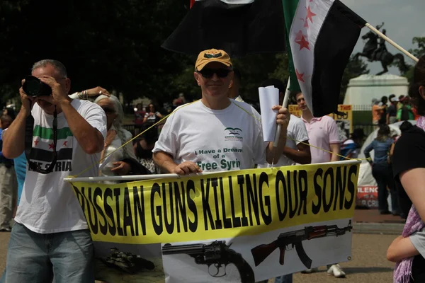 Rusya'nın destek Assad'ın rejiminin karşı Suriye Diaspora protesto