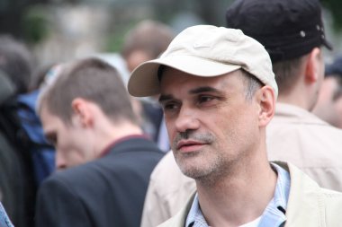 Muhalif bir eylem üzerinde oppositionist Igor Mandarinov