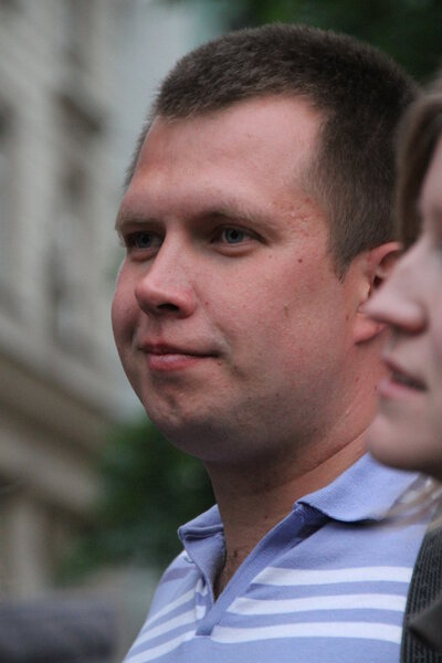 Политик Николай Ляскин на оппозиционной акции
