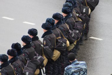 Bir muhalefet Mart bellek Nemtsov poliste