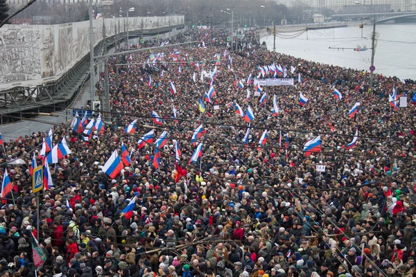 Sütun üzerinde Mart Boris Nemtsov bellek yas oppositionists