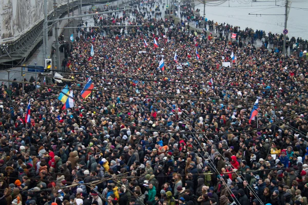 Sütun üzerinde Mart Boris Nemtsov bellek yas oppositionists