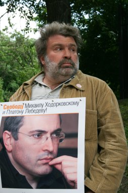 Gazeteci Alexander Khodorkovsky destek protesto etmek için Ryklin