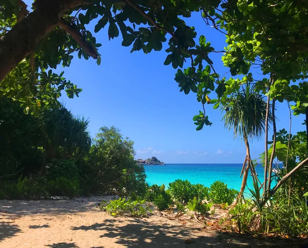 Mar Sol Céu Belas Praias Tailândia Ilhas Similares — Fotografia de Stock