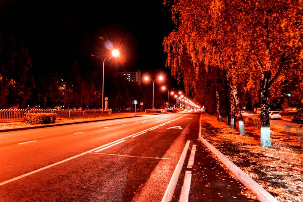 Artistieke Foto Van Een Avond Stad Gemakkelijk Wazig Onrealistische Kleuren — Stockfoto