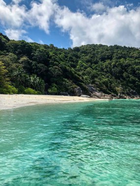 Tayland, Similan Adaları 'ndaki Güneydoğu Asya' nın güzel deniz ve plajı